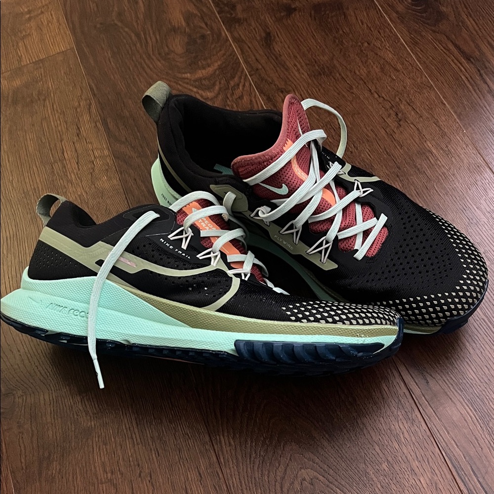 Nike Pegasus Trail 4 Men’s 10.5